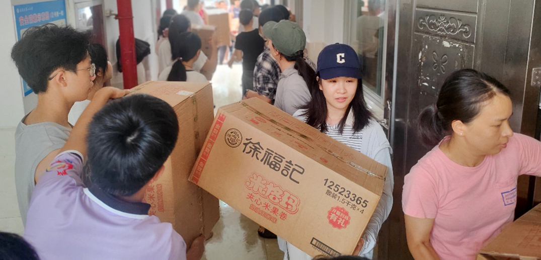 徐福记驰援广西洪涝灾区